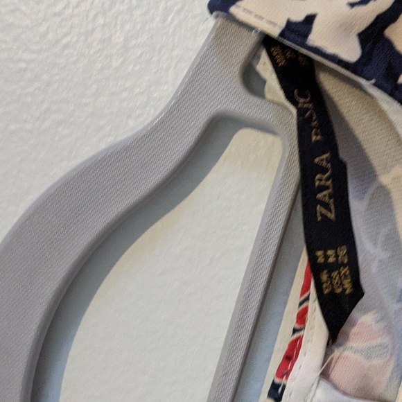 Zara Basic Women's Size M Floral Crop Top - Picture 3 of 4